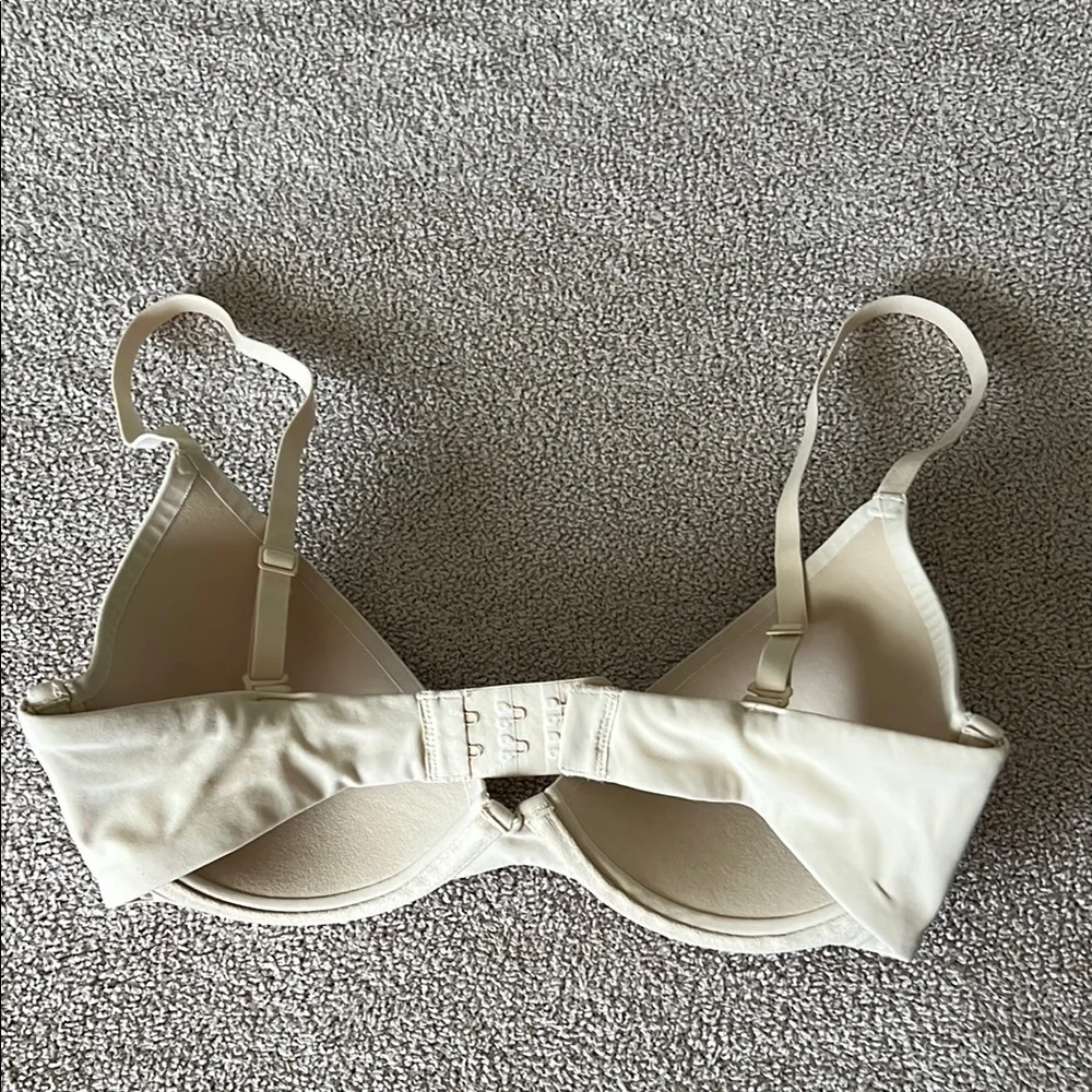 SKIMS - Demi Bra - Cream/Nude - Size 32 D (Could Fit B Cup or C Cup Wearers) - Picture 7 of 12